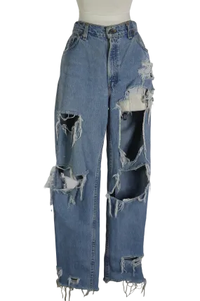 90s Levis Thrashed Light Wash Jeans     w31