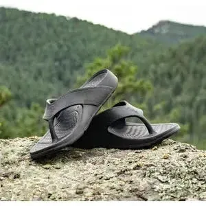 Cascade Flip Flop - Black