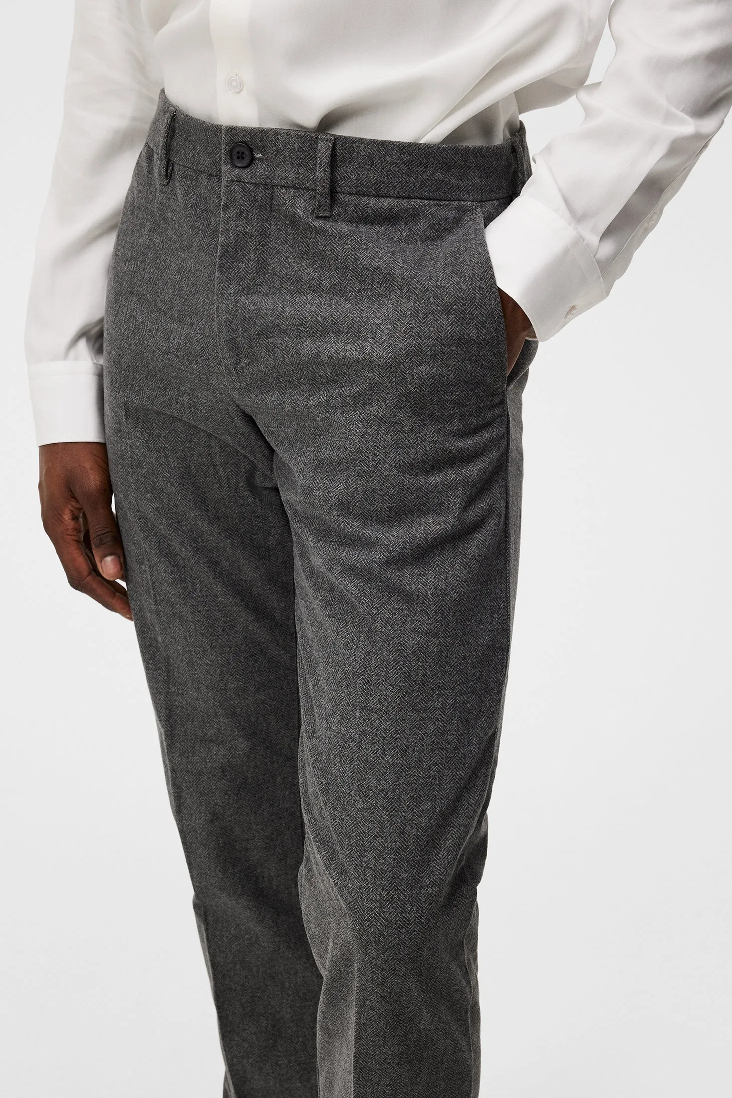 Chaze Herringbone Flex Pants / Dark Grey