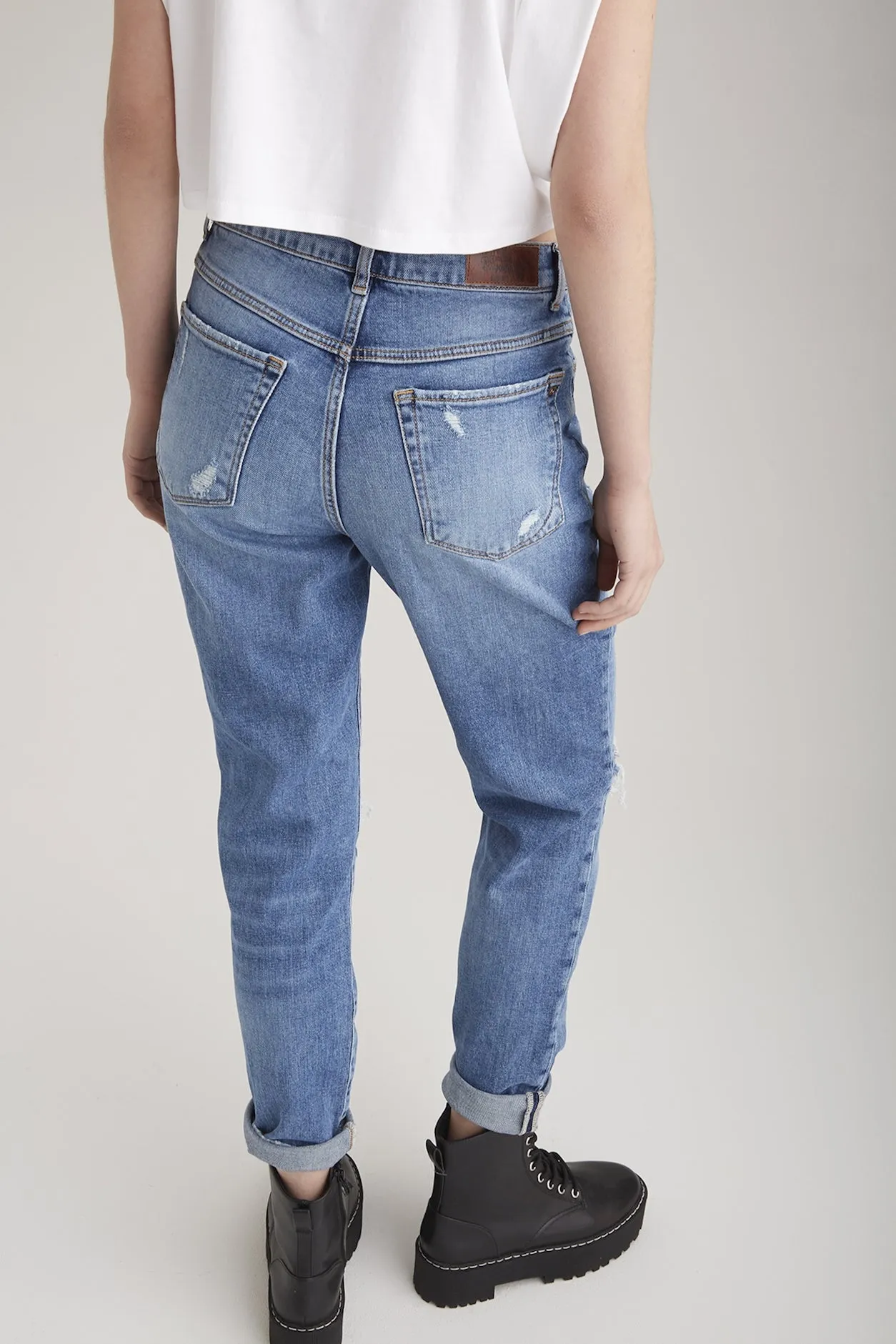 C.O.J JEANS  LYNN BLUE DESTROYED