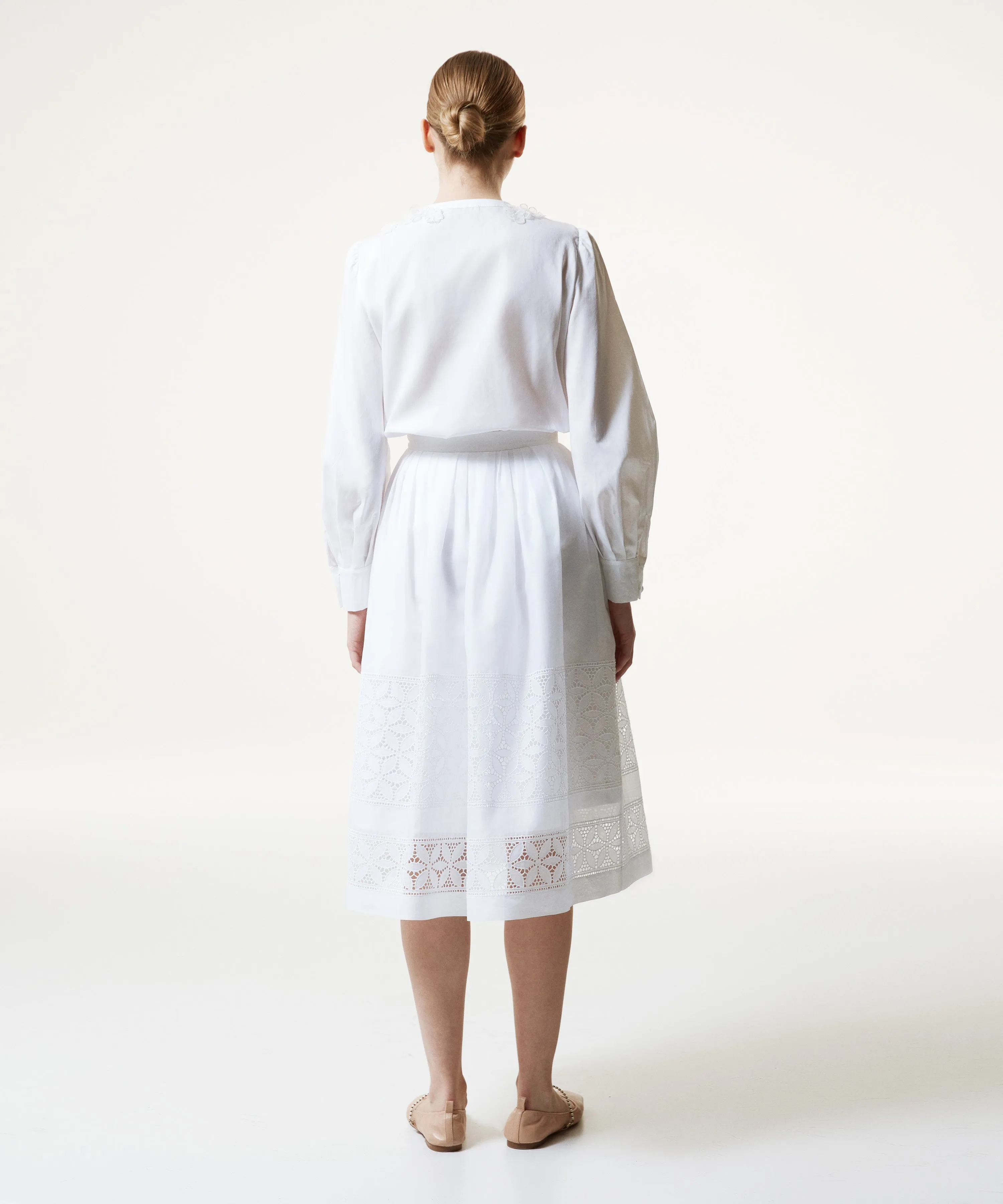 Machka Embroidered Pleated Midi Skirt White