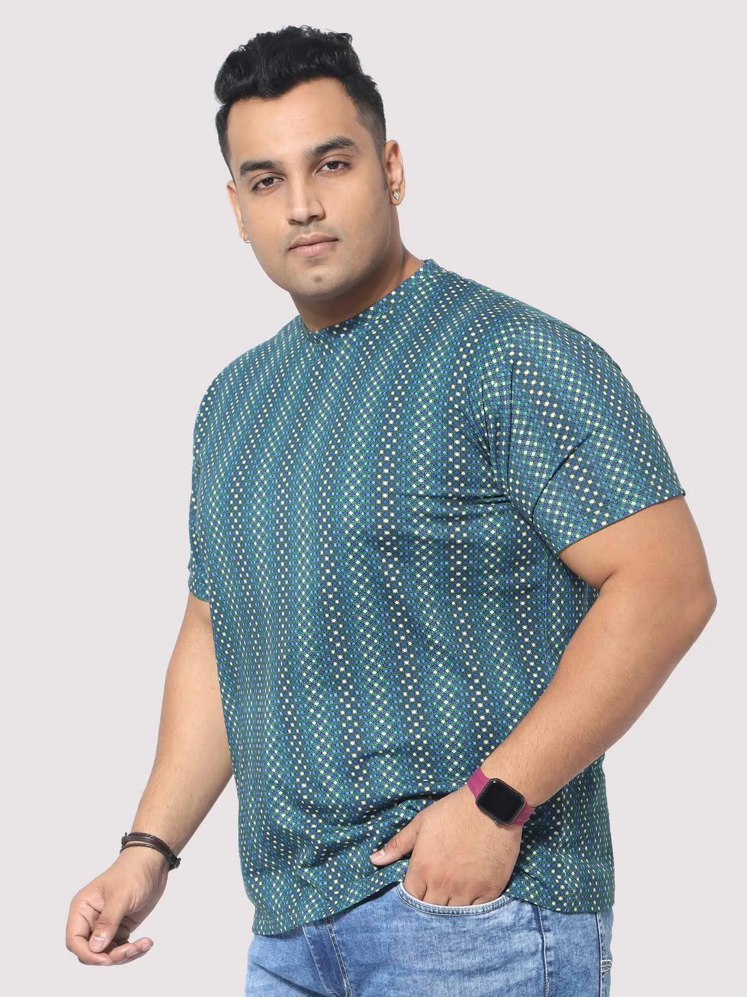 Men Plus Size Matrix Digital Printed Round Neck T-Shirt