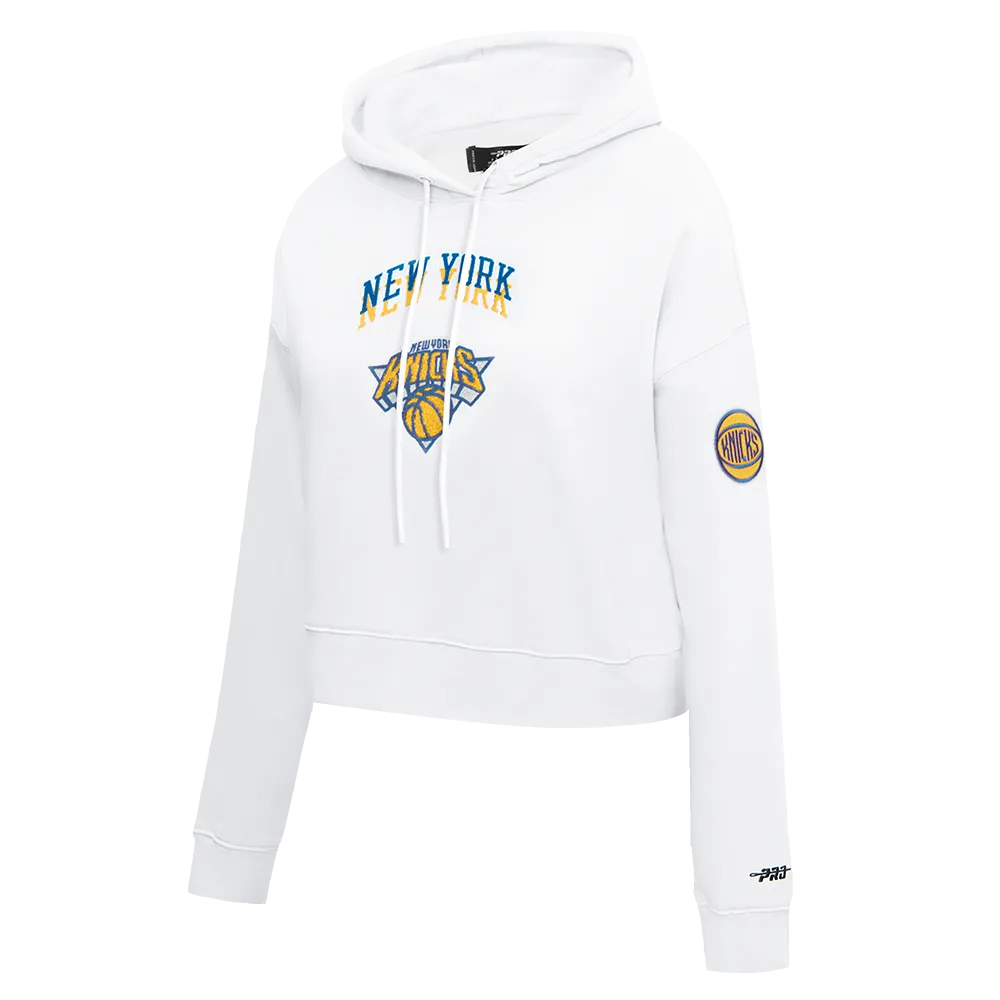 NBA NEW YORK KNICKS CITY EDITION 24-25 WOMEN'S FLC CROPPED PO HOODIE (WHITE)