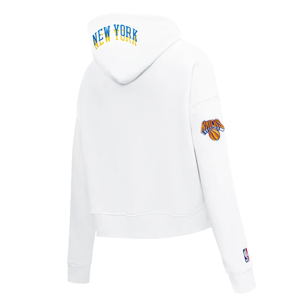 NBA NEW YORK KNICKS CITY EDITION 24-25 WOMEN'S FLC CROPPED PO HOODIE (WHITE)