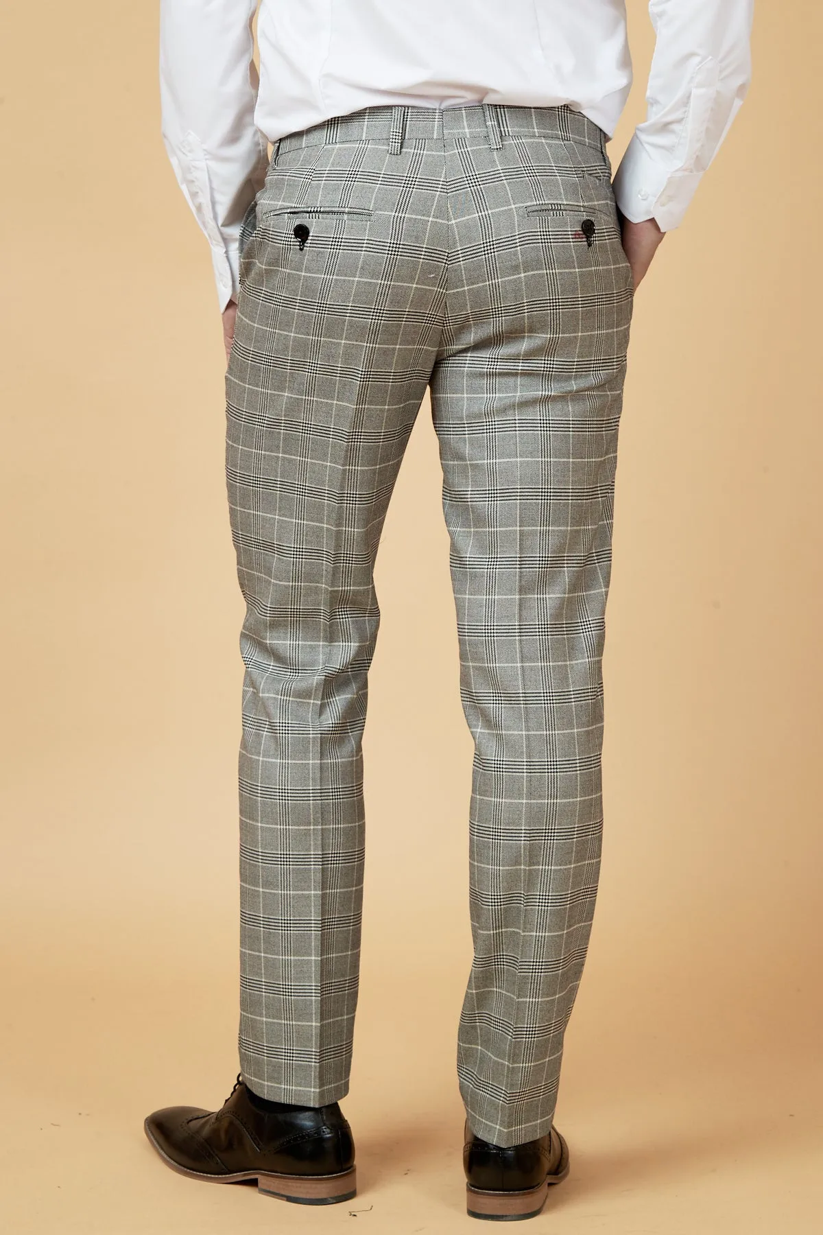 ROSS - Grey Check Three Piece Suit