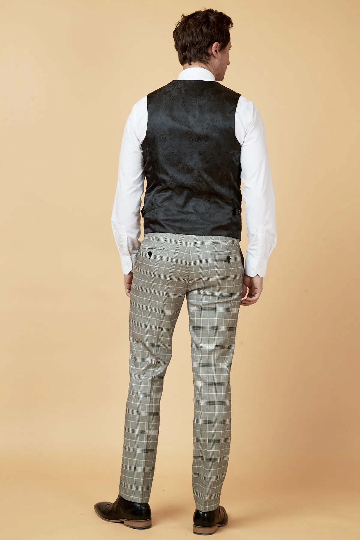 ROSS - Grey Check Three Piece Suit