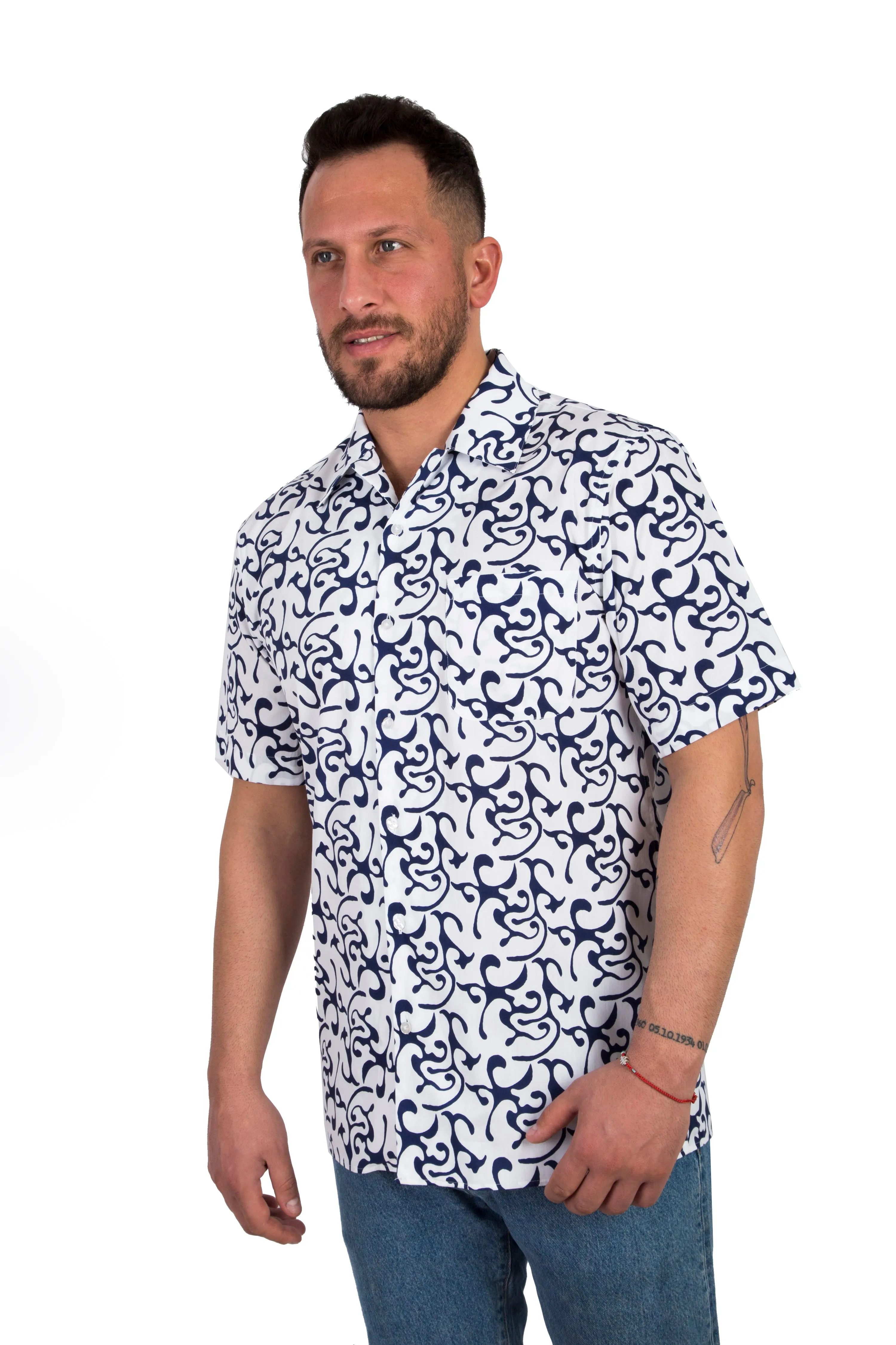 The ST TROPEZ men's tailored shirt