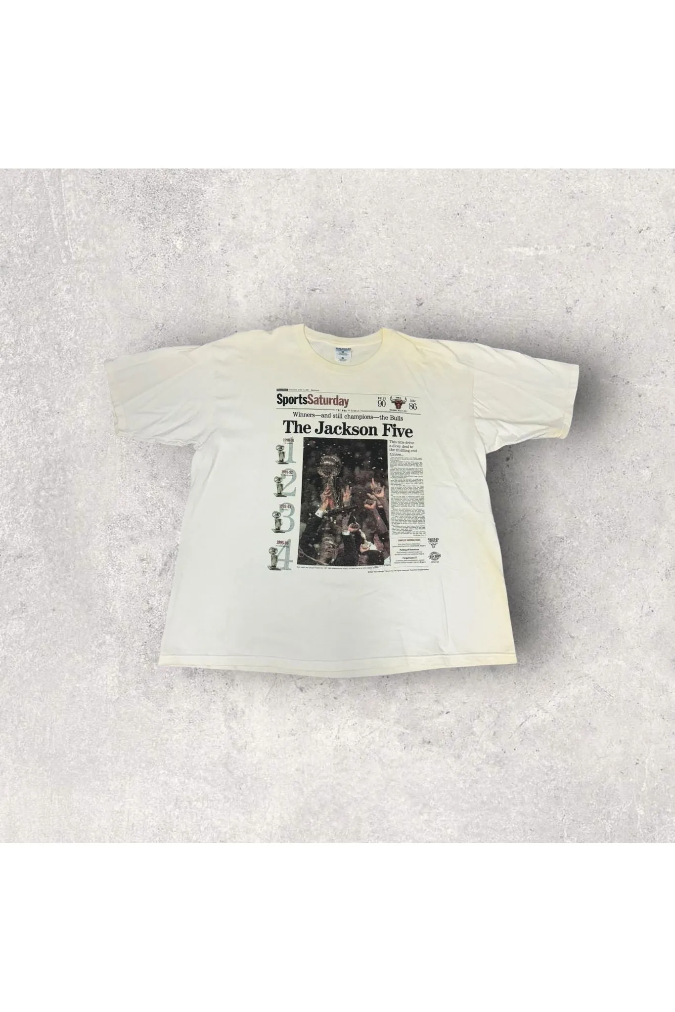 Vintage 1997 Chicago Bulls The Jackson Five Chicago Tribune Article Tee- XXL