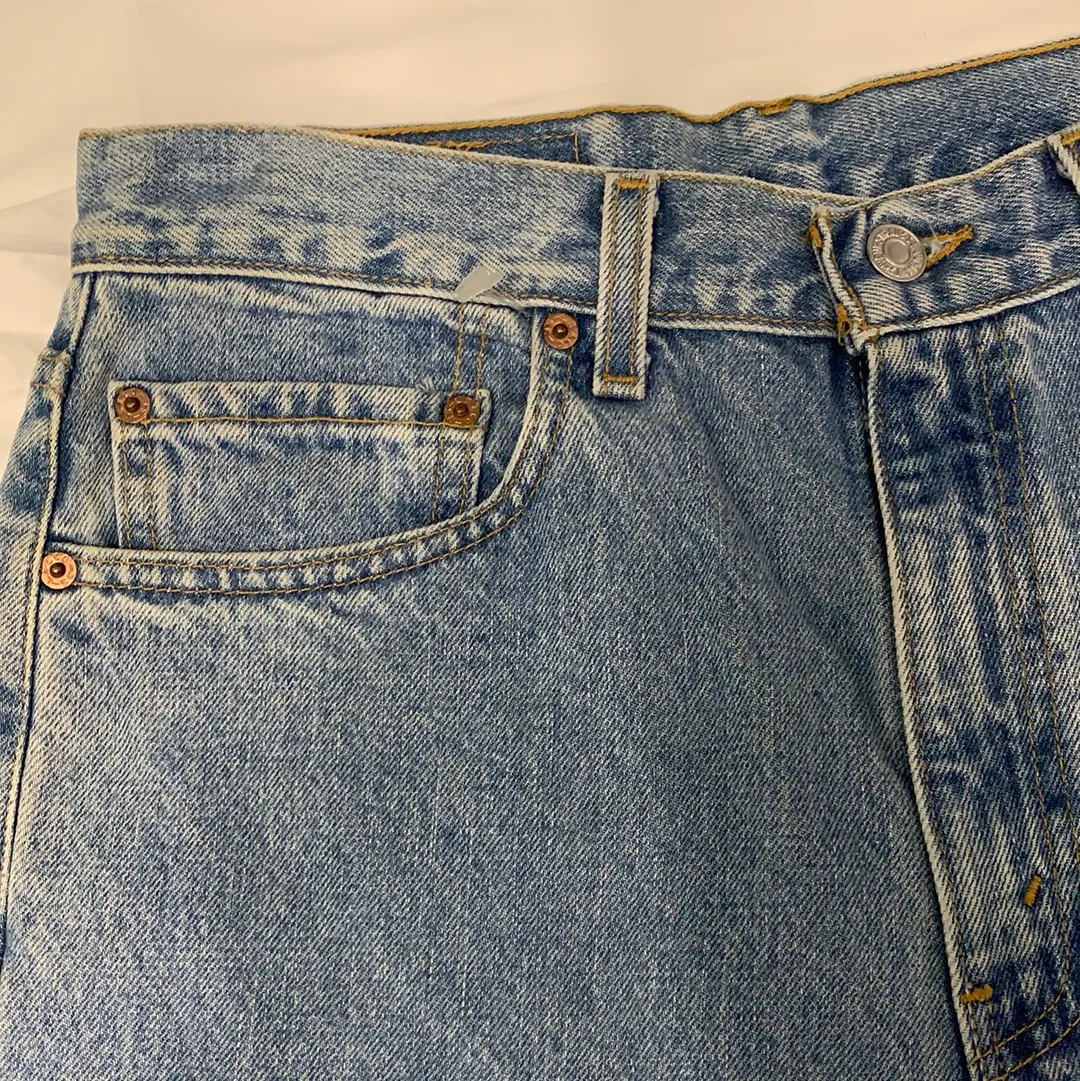 Vintage 505 Levi’s Denim Light Wash Pants - W33