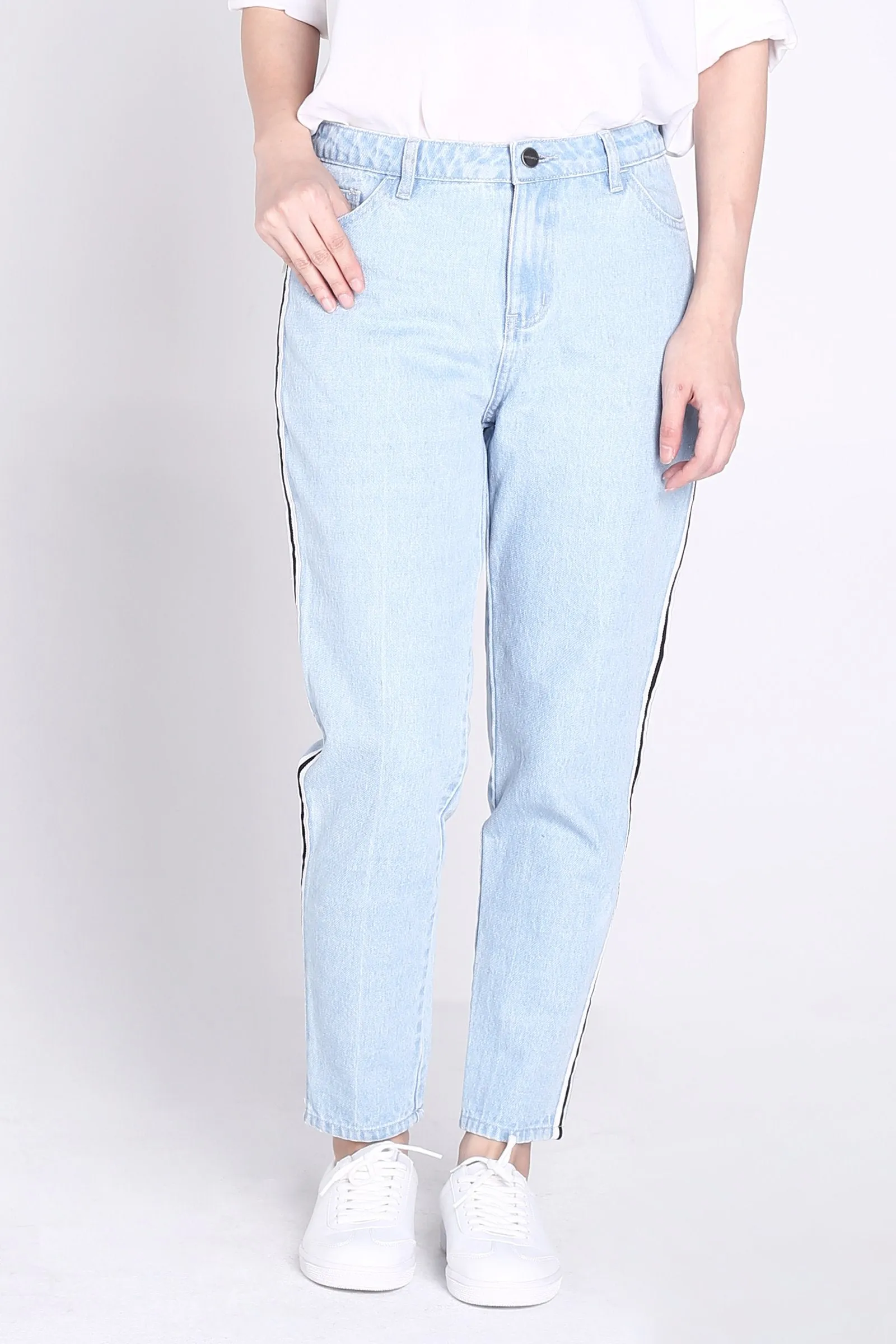 Vintage Slim Jeans With Side Stripe